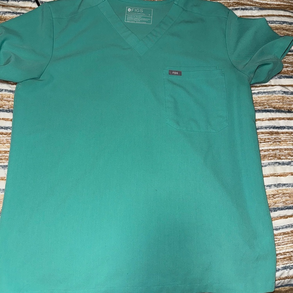 Men’s Medium Figs Scrub Set